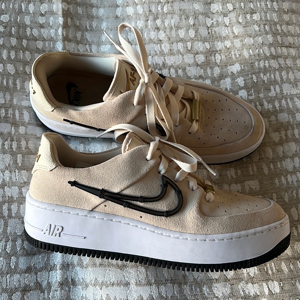 Nike AirForce 1